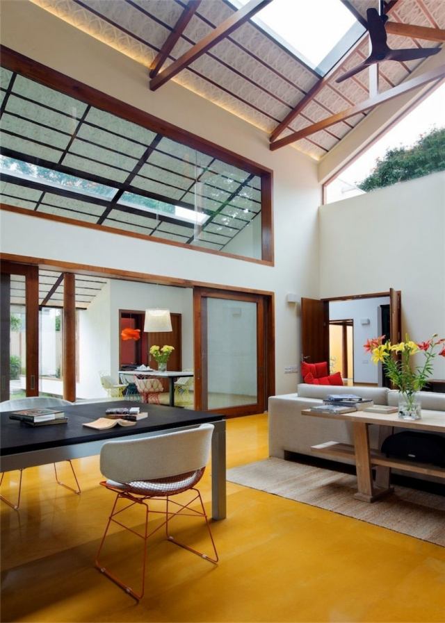 Otvorené strešné okná-stropná konštrukcia-pôvodné-drevo-sálavé teplo