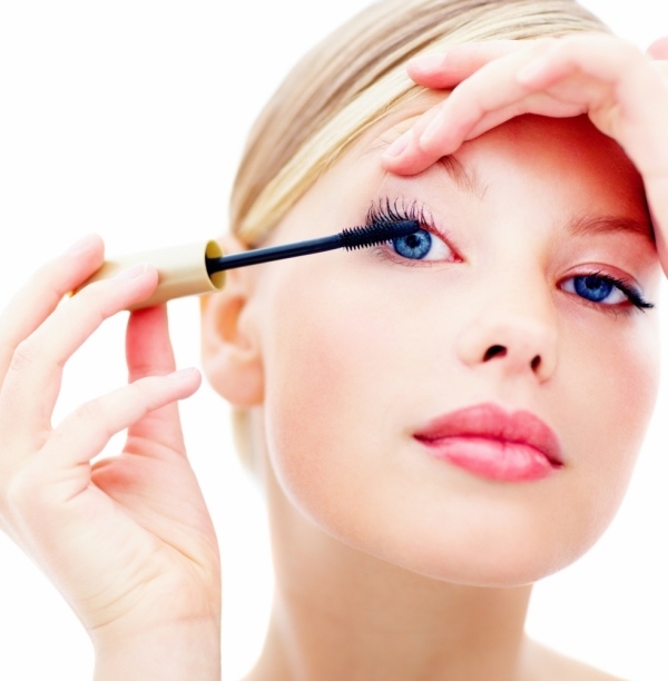 ženy-oči-self-make-up-riasenka-čierna