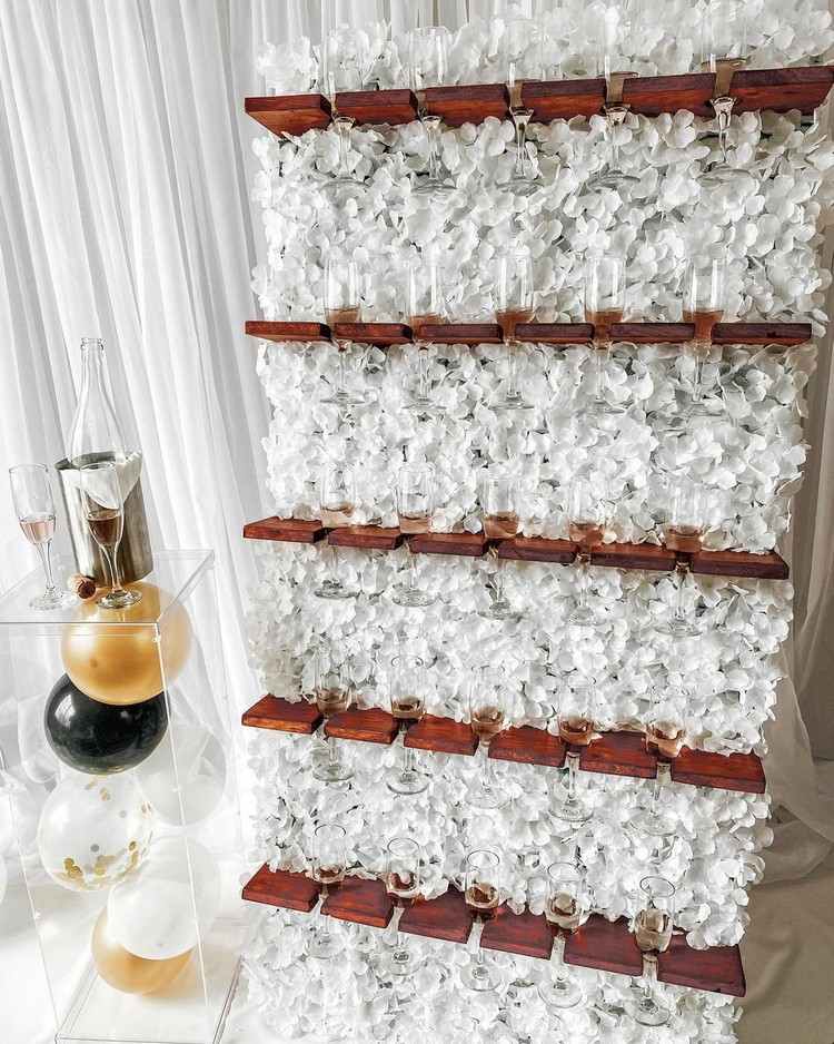 biela prosecco stena na večierky a špeciálne príležitosti