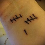 proste znaki tatuażu - zdjęcie gotowego tatuażu 02092016 5226 tatufoto.ru