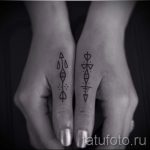 prosty tatuaż na nadgarstku - zdjęcie gotowego tatuażu 02092016 3264 tatufoto.ru
