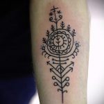 prosty tatuaż na przedramieniu - zdjęcie gotowego tatuażu 02092016 5291 tatufoto.ru