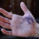 proste tatuaże na ramionach - przykład zdjęcia gotowego tatuażu 02092016 8302 tatufoto.ru