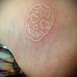 prosty tatuaż czaszki - zdjęcie gotowego tatuażu 02092016 4357 tatufoto.ru