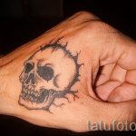 einfache Schädel-Tattoos - Fotos der fertigen Tätowierung 02092016 1009 tatufoto.com