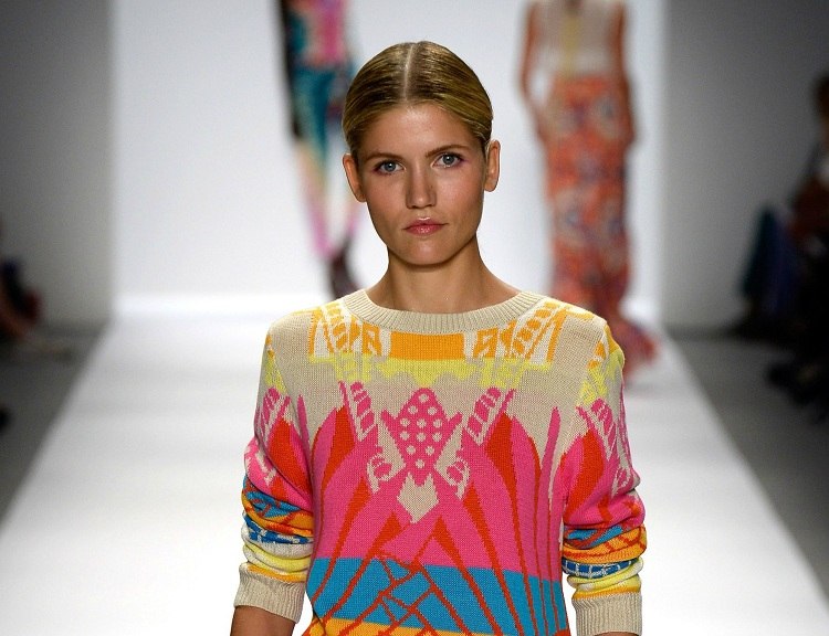 geometrický vzor trendy úpletu 2015 mara hoffman