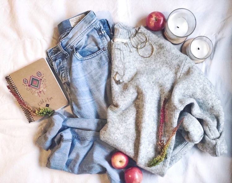 Vyberte si a kúpte si sveterový outfit podľa typu postavy