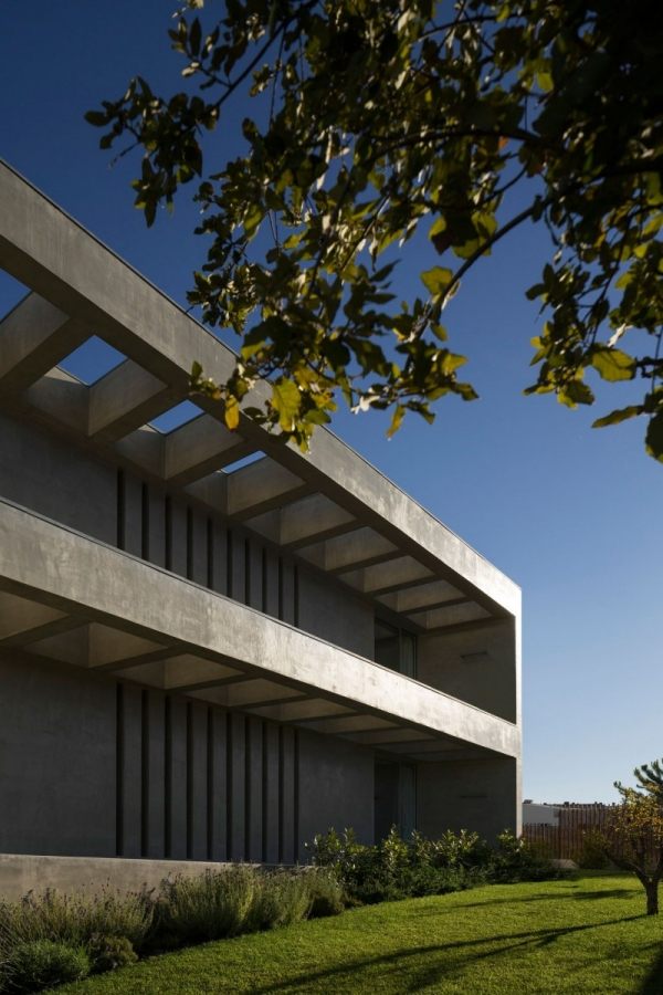 Masívny dom c-p Lisboa Design