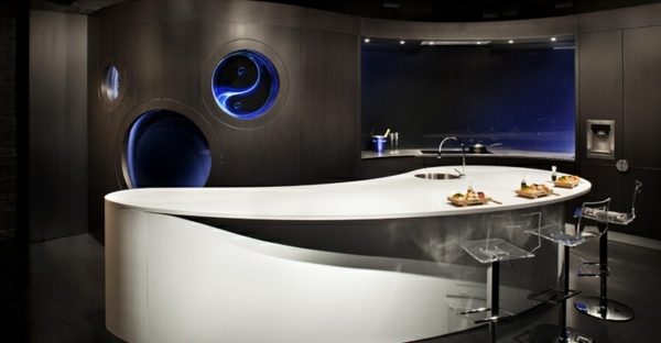 minimalistický-biely-polkruhový-kuchynský-ostrov