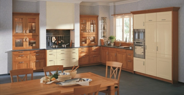 Vstavané kuchynské dubové panely