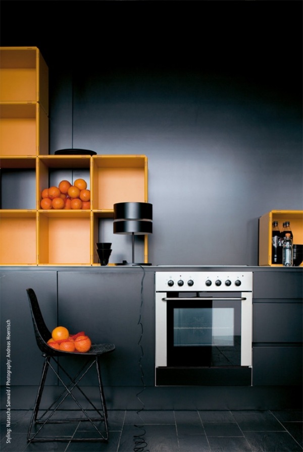 Qubing modulárny policový systém oranžová kuchyňa