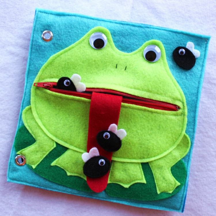 tichá kniha žaba-vtipná-mucha-zips