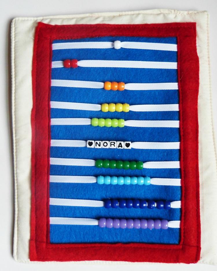 tichá kniha abacus-abacus-abacus-bead-ribbon-math
