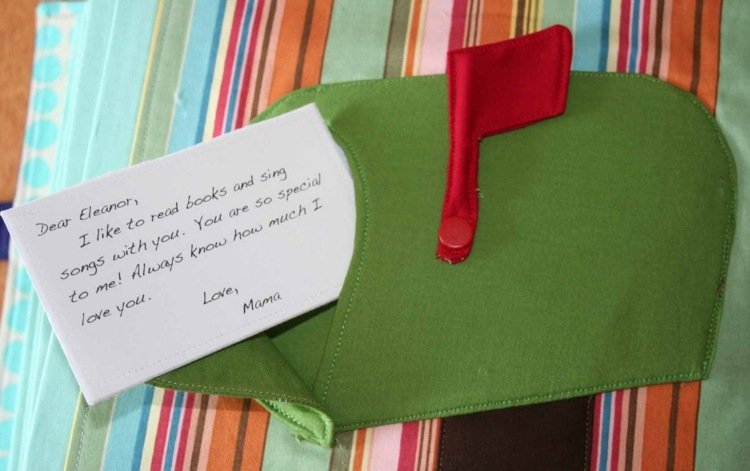 tichá kniha-písanie listov-čítanie-učenie-letterbox-dizajn