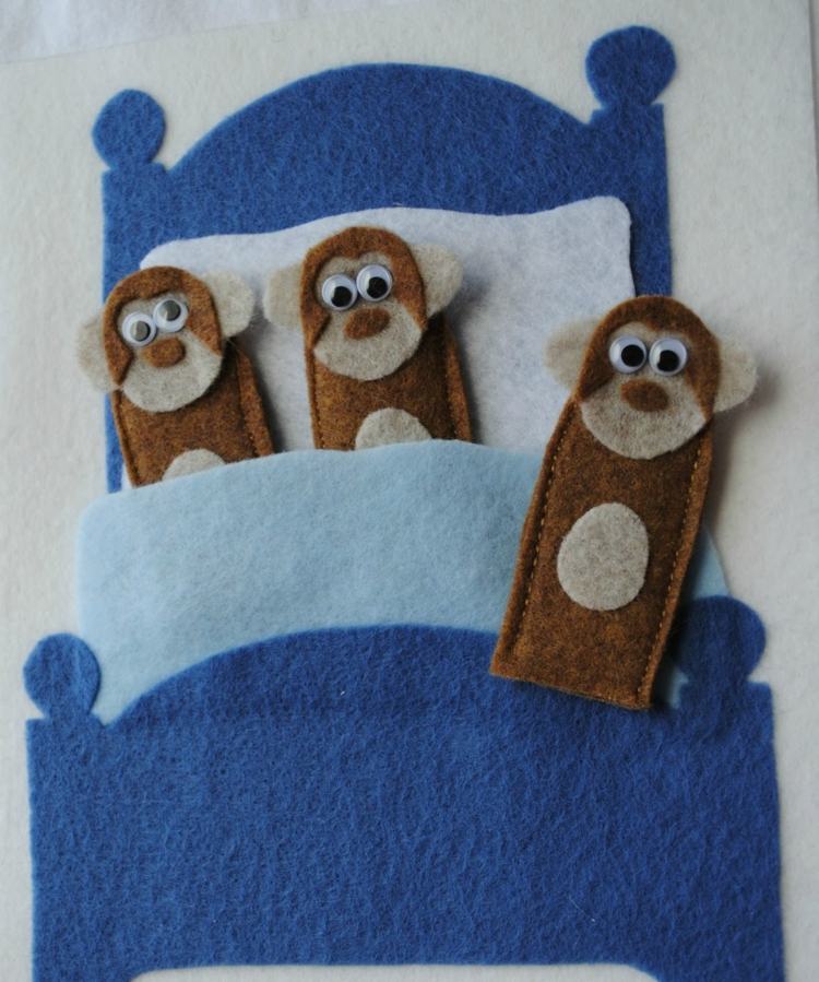 tichá kniha-prst-bábka-posteľ-opice-krútiť-očami-hranie