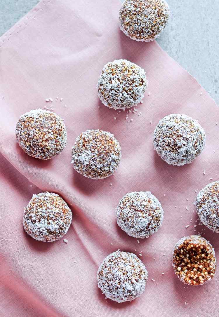 dezert-sladké-pralinkové-guličky-kokosové