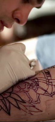 Fénykép tetováló mester egy szakma