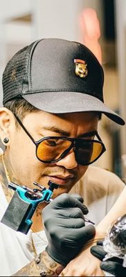 Fénykép tetováló mester férfi 2019.06.18. №030 - tetováló mester férfi