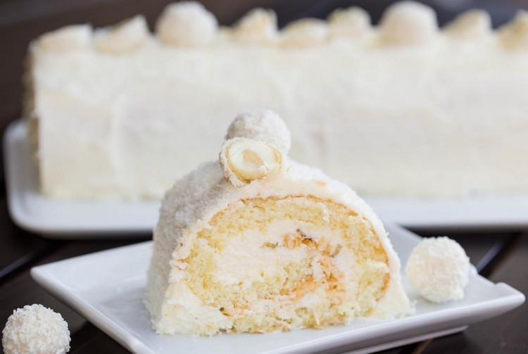 Recept na valcovaný koláč Raffaello Raffaello torta-rolka-priprav-raffaello-guličky-kokos-lahodná