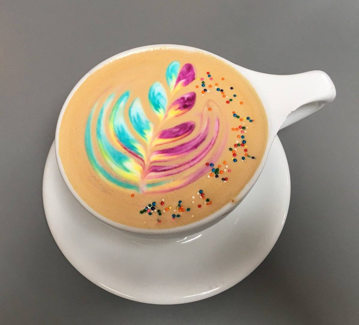 Cappucino zdravá príprava kávy napenenie mlieka pokyny trendy v potravinách dúha