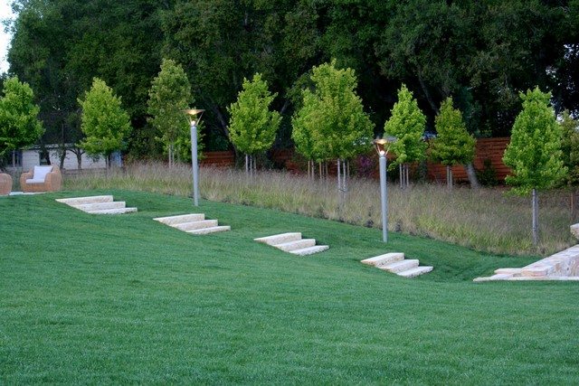 Úrovňové šikmé schody originálne nápady na dizajn záhrady