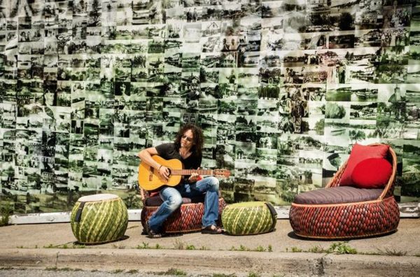 zelený červený salónik záhradný nábytok zelený červený salónik sedenie skupina záhrada Afrika dekorácia