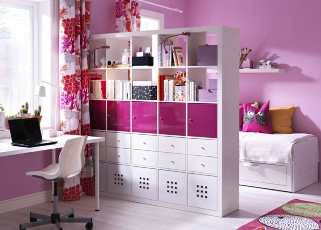 ružový farebný priestor na delenie škôlky