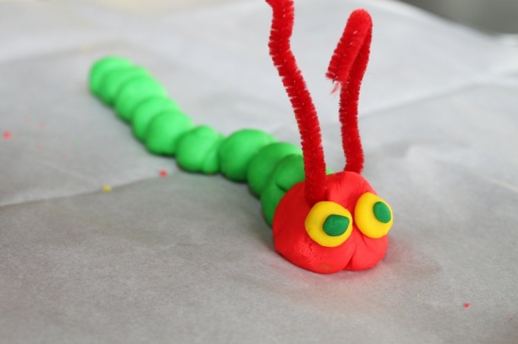 Uhnette húsenicu húsenica-drotárstvo-crafting-íl-vzduch-sušenie-guličky-výroba