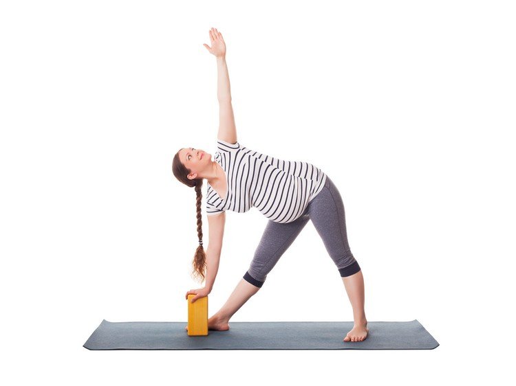 natiahnutý trojuholník cvičenie tehotenstvo