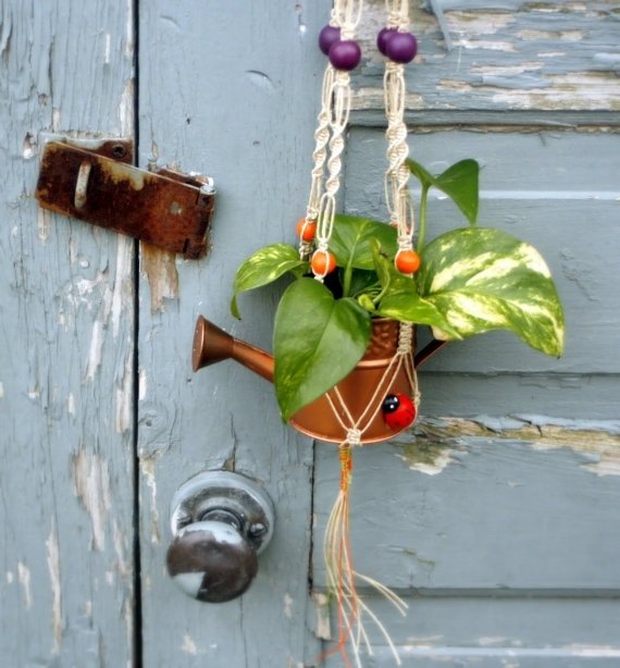 macrame nápady na závesný kôš záhradná výzdoba kanvica