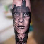 REALISTIC TATTOOS # 199 - изключителна версия на картината, която може успешно да се използва за трансформиране и прилагане като реалистични татуировки за момичета