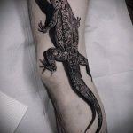 REALISTIC TATTOOS # 562 е готина версия на модела, която може лесно да се използва за обработка и нанасяне като реалистична татуировка на рамото