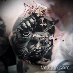 REALISTIC TATTOOS # 353 е готина версия на чертежа, която може успешно да се използва за промяна и приложение като най -реалистичните татуировки на пеперуди