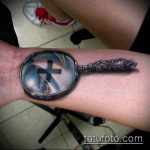 REALISTIC TATTOOS # 493 - готина версия на модела, която може лесно да се използва за трансформиране и прилагане като реалистични татуировки за мъже