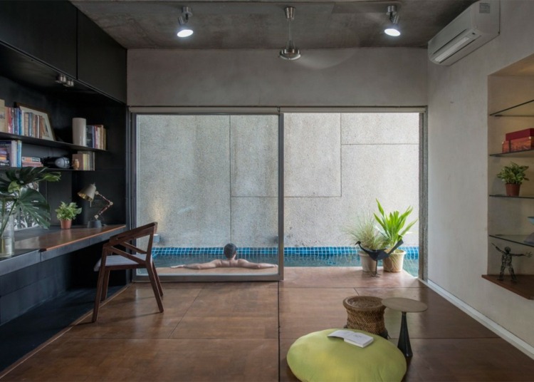 pracovná plocha knižnica vonkajší bazén kolážový dom s + ps architekti