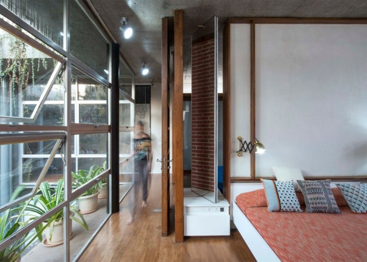 črepníkové parkety parkety zrkadlá okná a dvere fasáda recyklované materiály