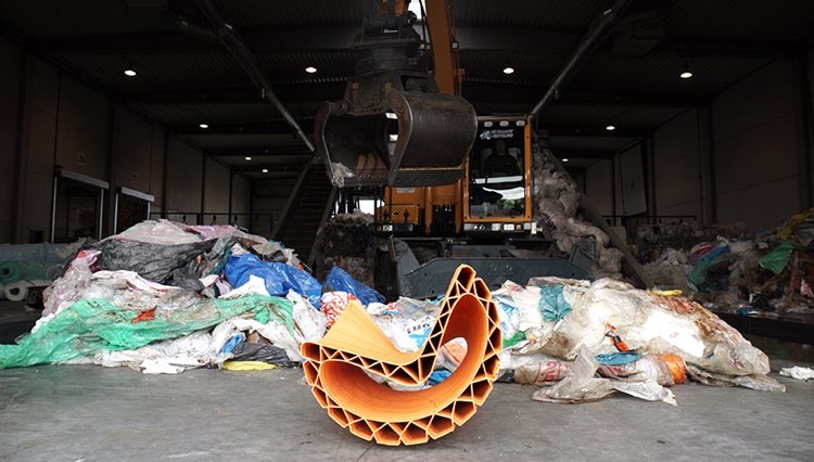 recyklácia nábytku plastový odpad sedenie 3D tlač