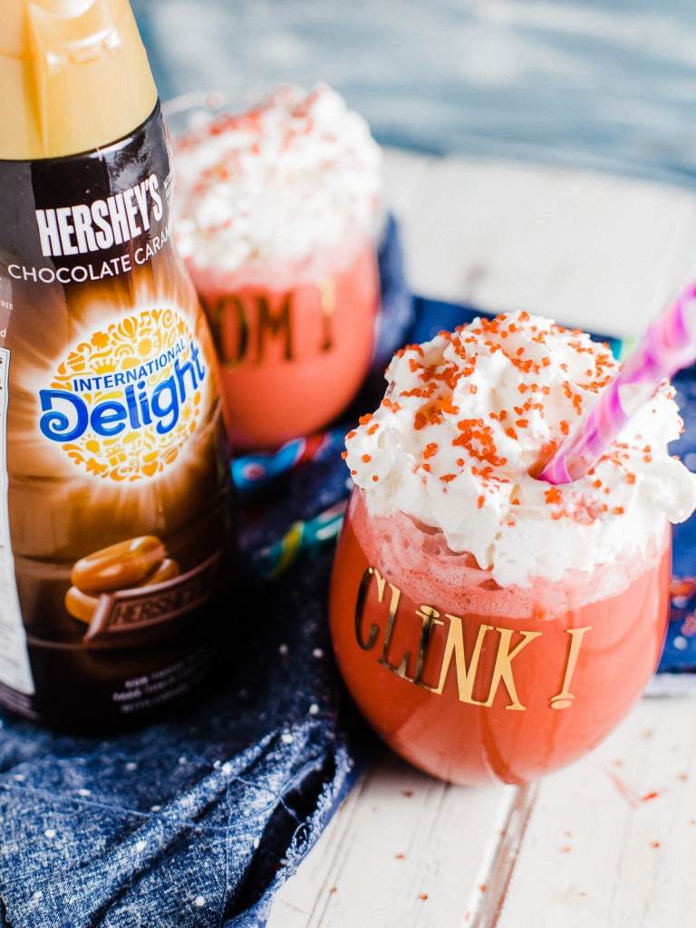 Červený zamatový latte recept Ľadová káva Letná poleva Káva Varenie zdravé