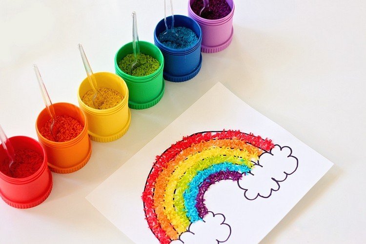 Vyfarbi ryžu a vyrob dúhu