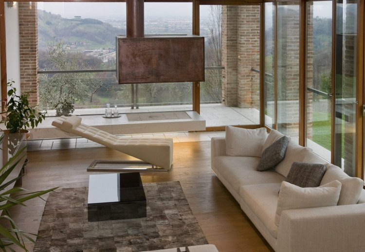 gauč v obývačke farba slonoviny moderná sitia