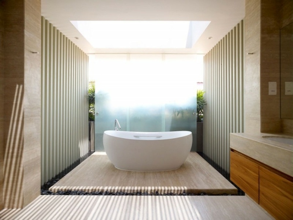 exotická biela voľne stojaca vaňa exoticko-biela-voľne stojaca vaňa