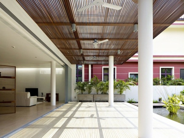 Rodinný dom z bambusového prístrešku Rodinný dom z bambusového prístrešku