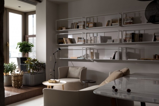 Olga-Akulova-Design-Apartment-Seating-Area-B-B-Italie-Sofa-Wall-Shelfves
