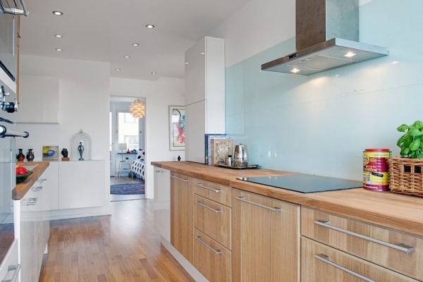 Kuchynský dizajn laminátový odsávač pár-nerezové vstavané stropné svetlá parketová podlaha