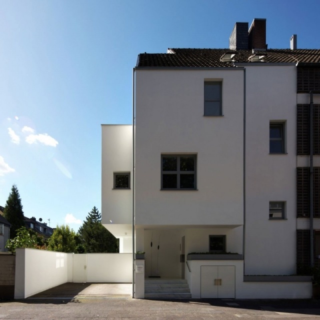 Malé formáty okien-arkierové motívy-omietnuté-fasádne-domy-renovácie