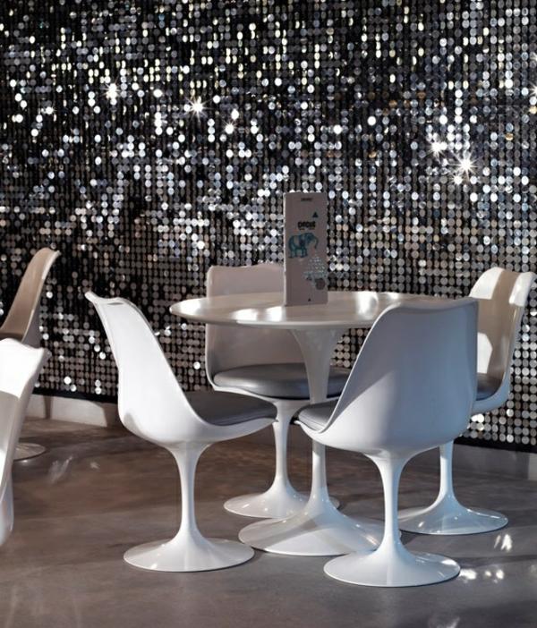 Interiér reštaurácie-moderný dizajn steny Interiér reštaurácie s moderným dizajnom steny