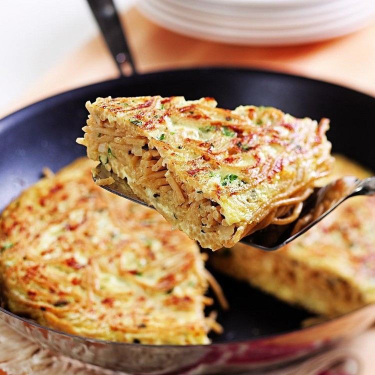 Zvyšky cestovín varia špagety recept frittata