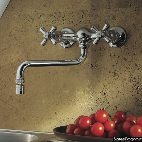 Retro kuchynské faucety úchytky na stenu