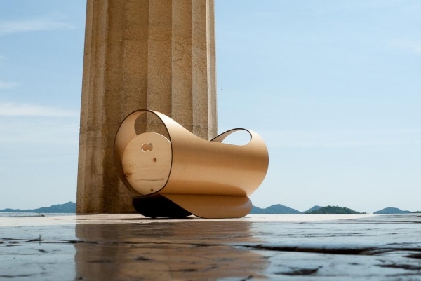 okrúhle tvary lulla dizajn detskej kolísky vyrobený z recyklovaných materiálov