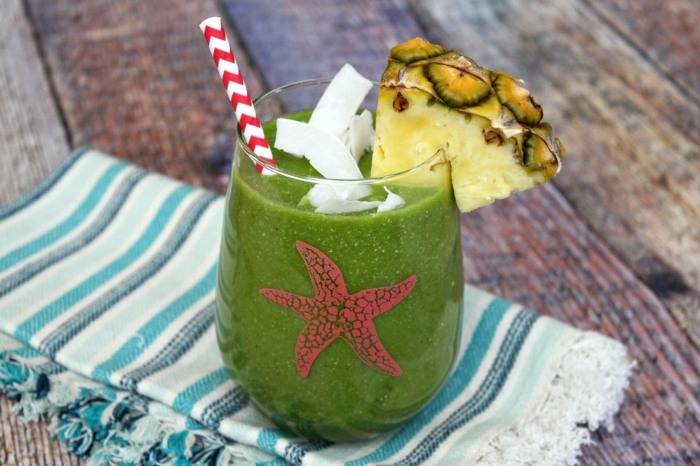 Zelené smoothie z ananásového plátku